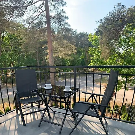 Baltic Alkam Nr 7, 8 - Klimatyzowany, Warszawska 11 * ポビエロボ